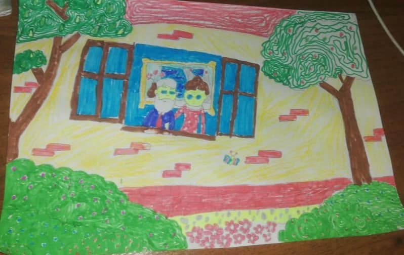 "Әжелердің портреттері" балалар суреттерінің көрмесі жалғасуда. Выставка рисунков детей "Портреты бабушек" продолжается.