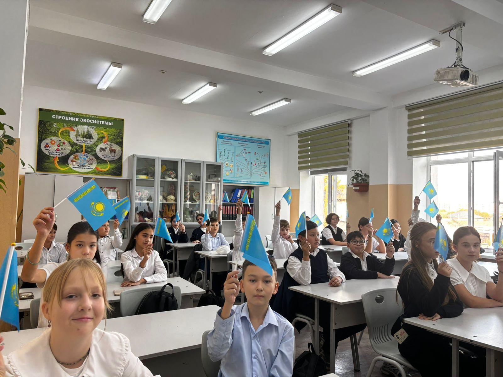 25 қазан  - Республика күні! 25 октября-день Республики!