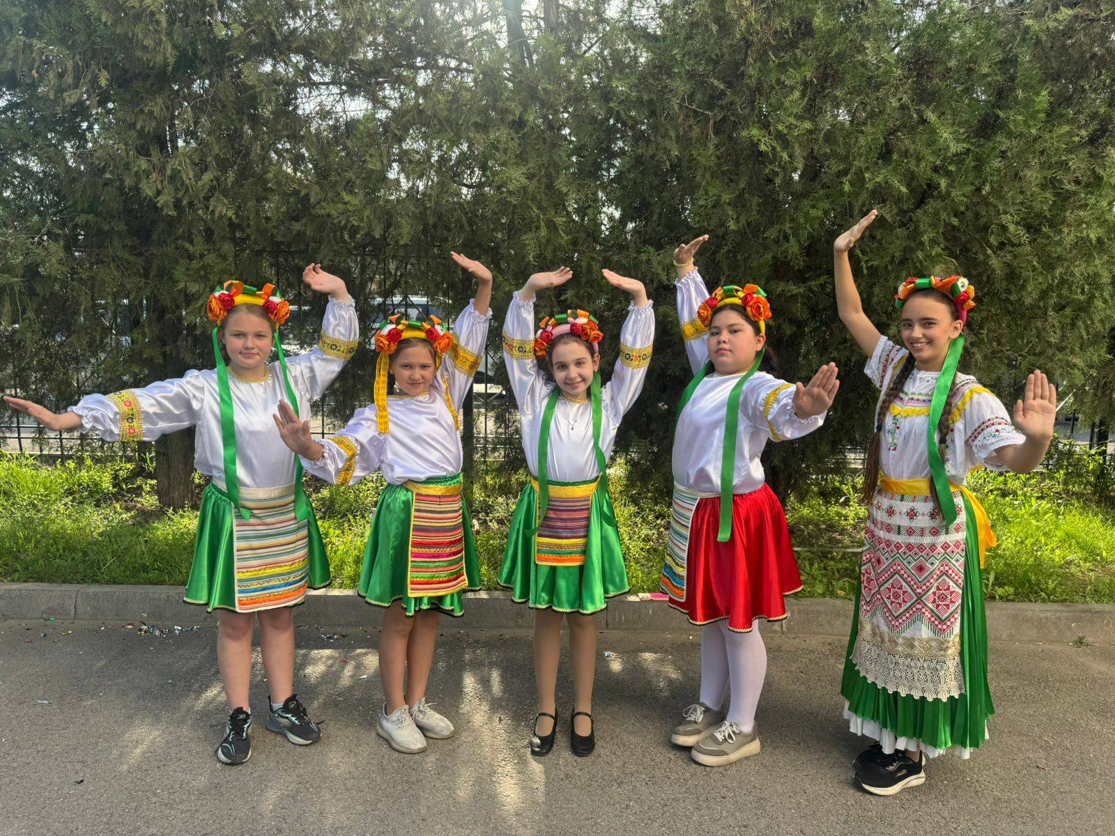 1 мамыр-Қазақстан халықтарының бірлігі күні. 1 мая - Дню единства народов Казахстана.